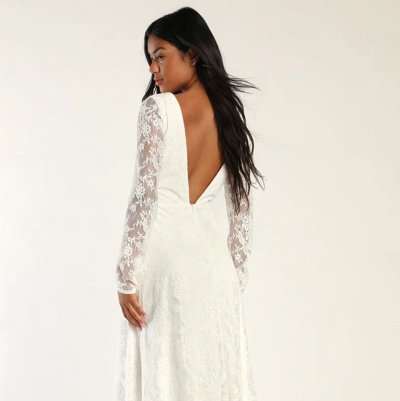 BNWT AVERY White Lace Backless Long Sleeve Floral A Line