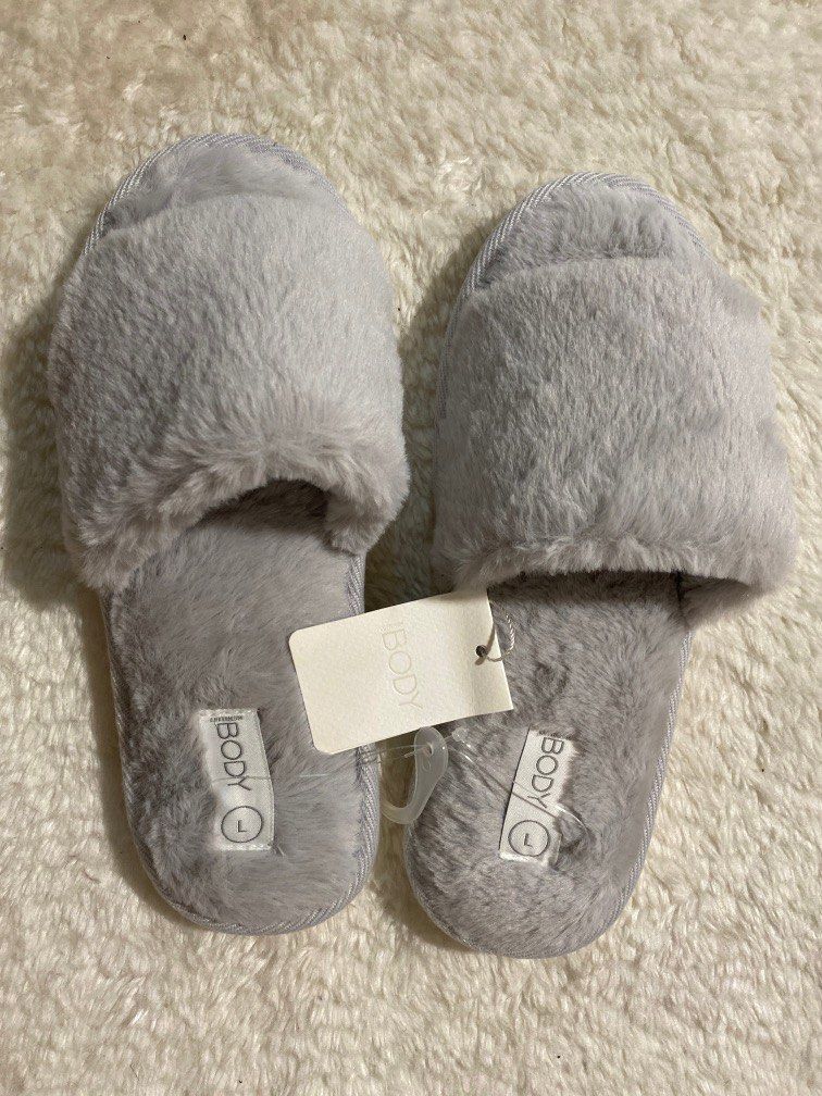 Fluffy slippers online cotton on