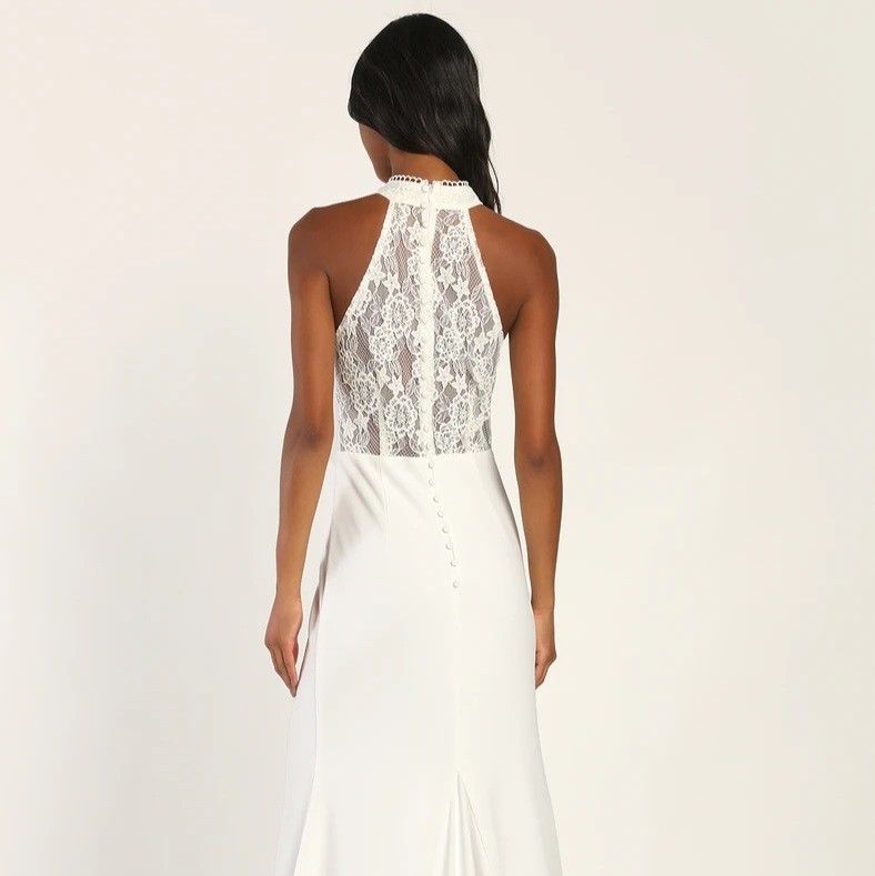BNWT EMILY White Lace Halter Mermaid Scallop Lace Photoshoot