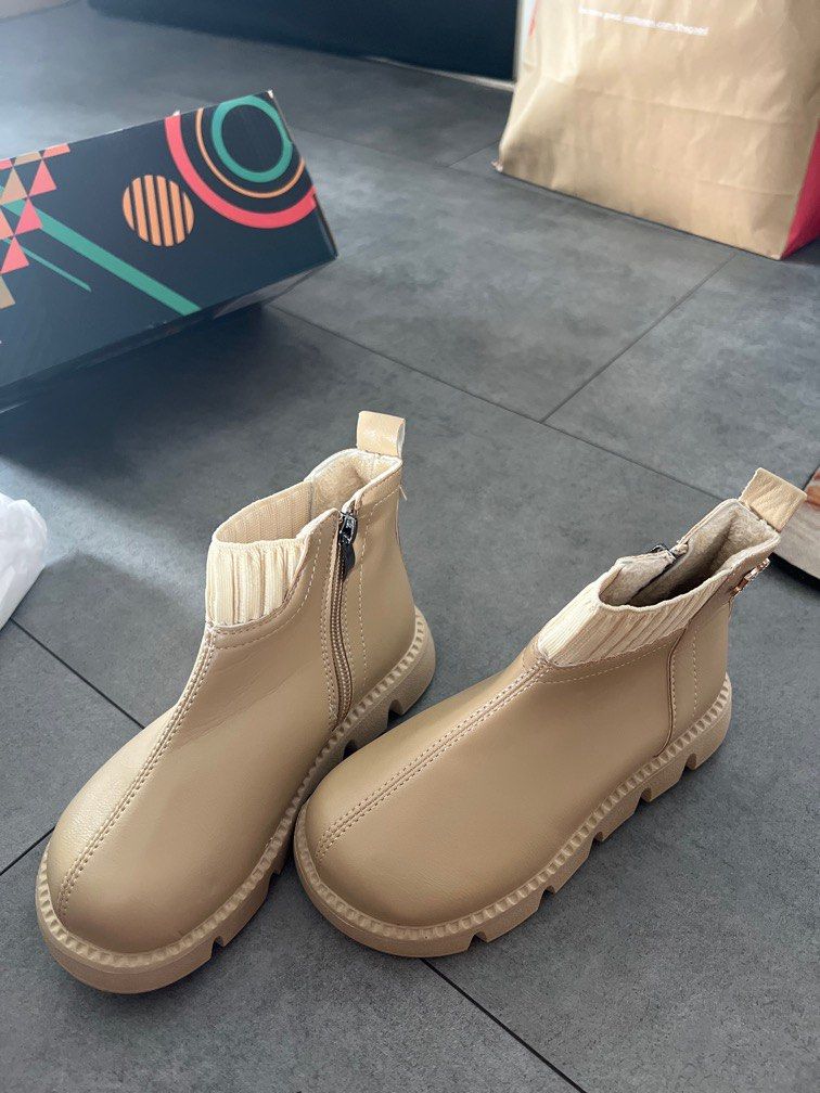Brand new kids girls winter boots