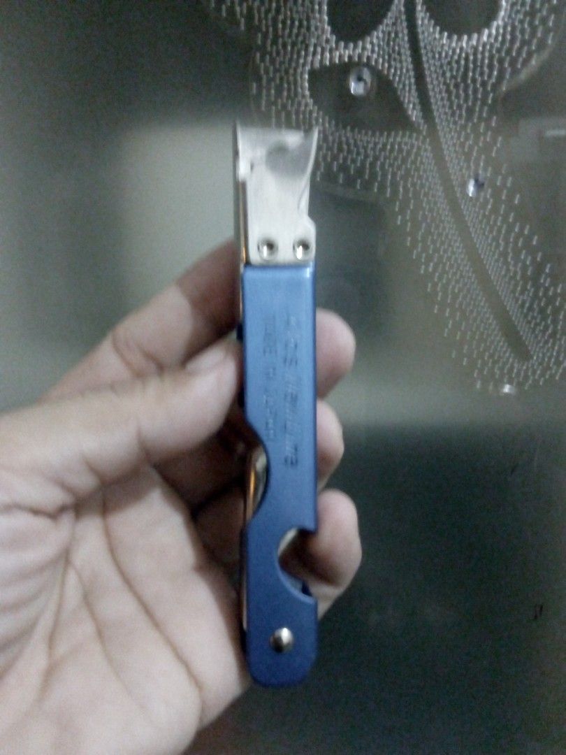 Can Opener 002 (Category: Other Kitchenware & Tableware) located in Carmona. Submitted by rpute (Listing ID 1243304119, Image 2). Description: .