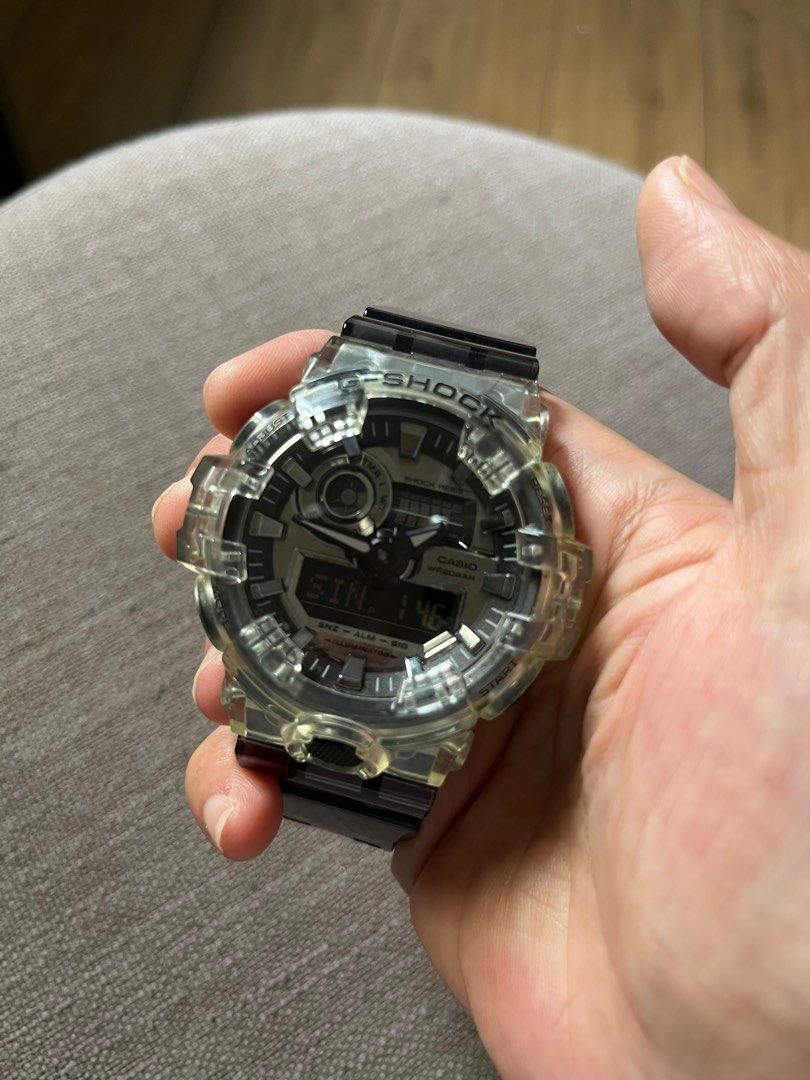 Casio Gshock (Category: Men's Watches) located in Quezon City. Submitted by migsxdeclutterproject (Listing ID 1243339904, Image 1). Description: Rfs: decluttering FIRM PRICE Original/authentic Note: yellowing on casing (normally happens in time for clear casing models like this).