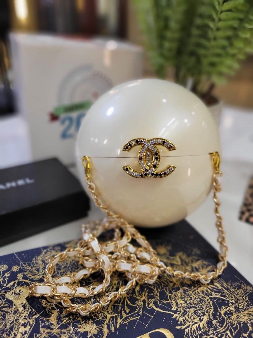 Chanel ball hotsell bag