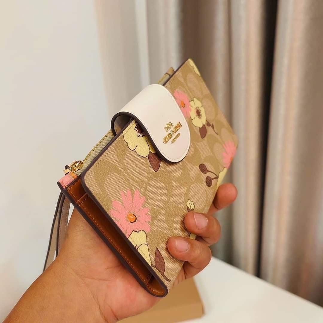 Coach Tech Wallet in Signature Canvas with Floral Cluster Print