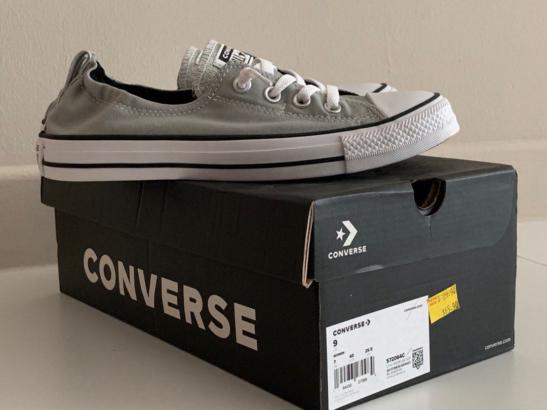 Chuck taylor shoreline slip on top