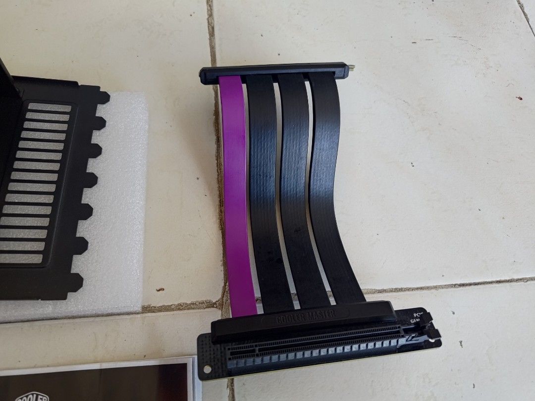 cooler master vertical gpu mount v2 pcie 4.0 riser cable, Computers