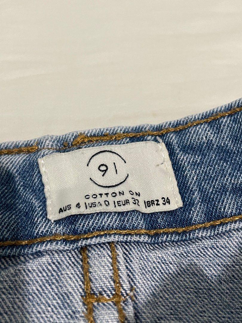 cotton on midi denim skirt (Category: Skirts) located in Caloocan City. Submitted by lrdcstr (Listing ID 1243422350, Image 2). Description: pls dont ask for ww huhu selling bc too small for me! see ww in last 2 photos :).