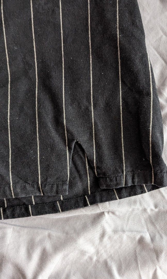 Cotton On Striped Mini Skirt (Category: Skirts) located in Taguig. Submitted by thingers (Listing ID 1243369396, Image 3). Description: Decluttering my closet! All items are preloved so expect some signs of wear. Please feel free to ask questions or for more pics and measurements. Open to bundle prices or discounts for multiple items 😁.