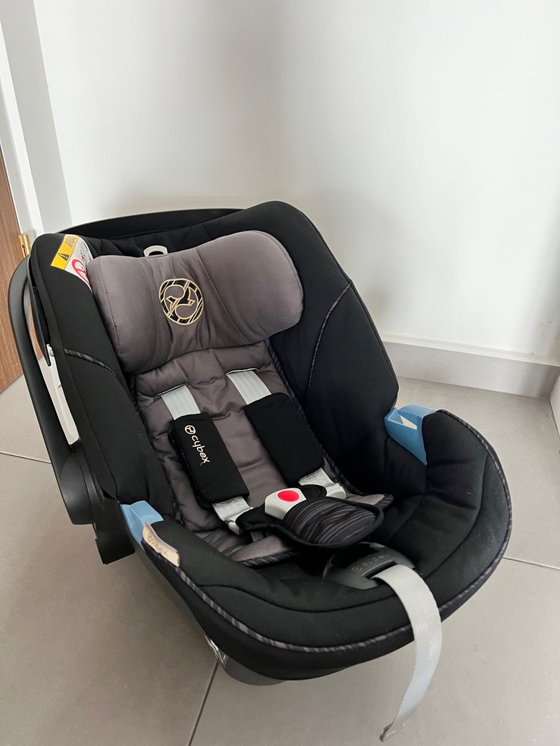 Cybex Aton 5 with adapters, Babies & Kids, Going Out, Car Seats on