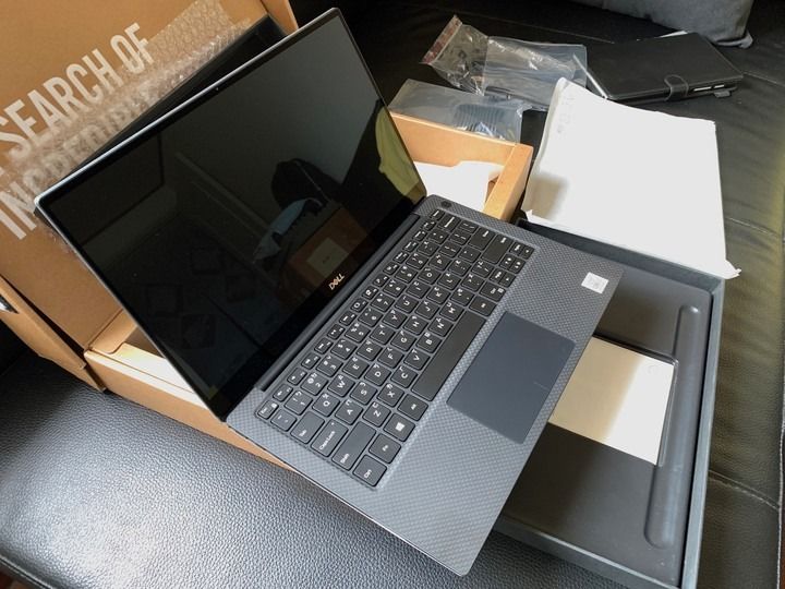 超美品]DELL XPS13 i7/16GB/512GB SSD/4K有機EL-