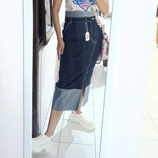 Denim midi slit skirt