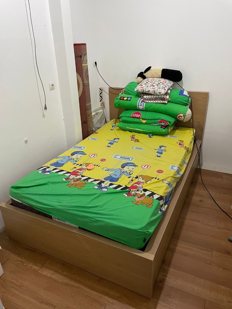DIPAN MALM IKEA Ukuran 120 x 200 + kasur on Carousell