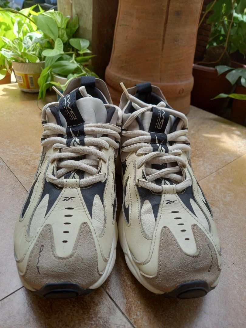 Men's reebok store dmx 2000