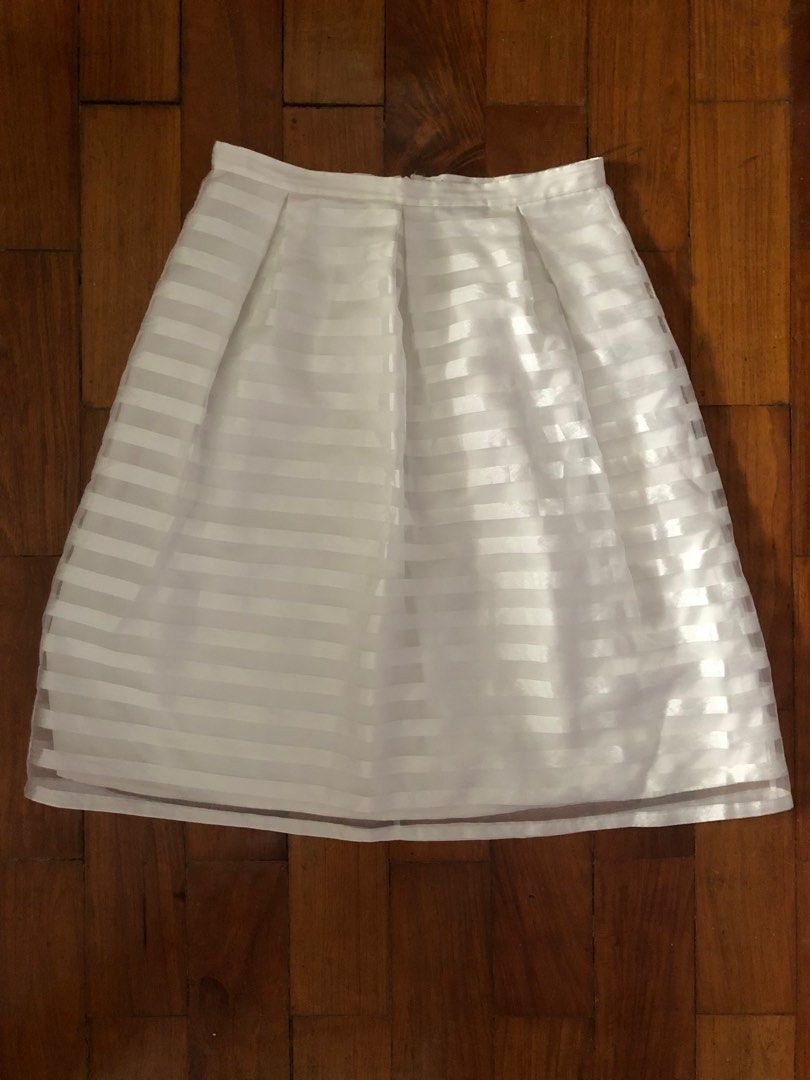 White skirt dorothy best sale perkins