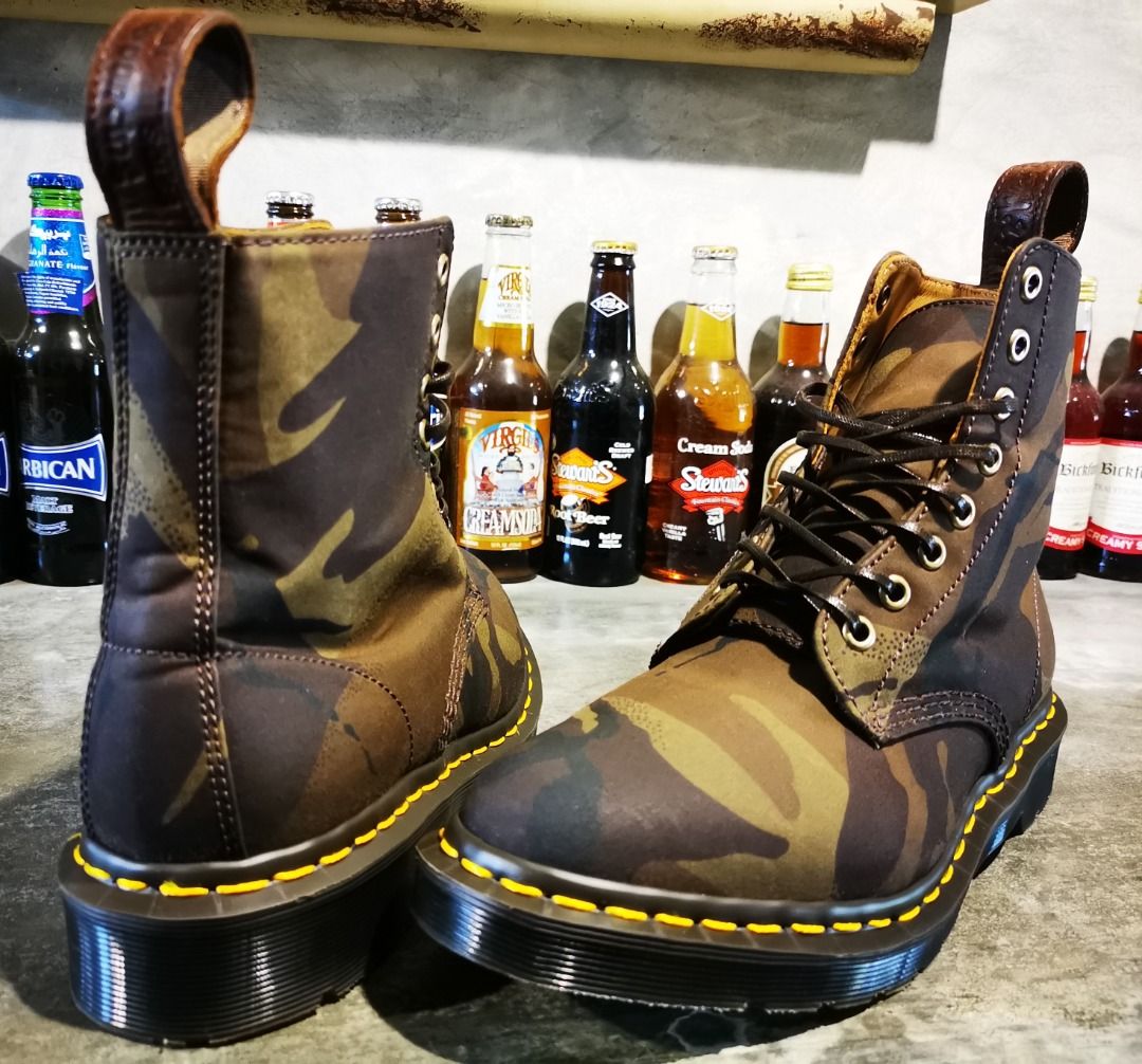 Dr martens 1460 pascal camo on sale