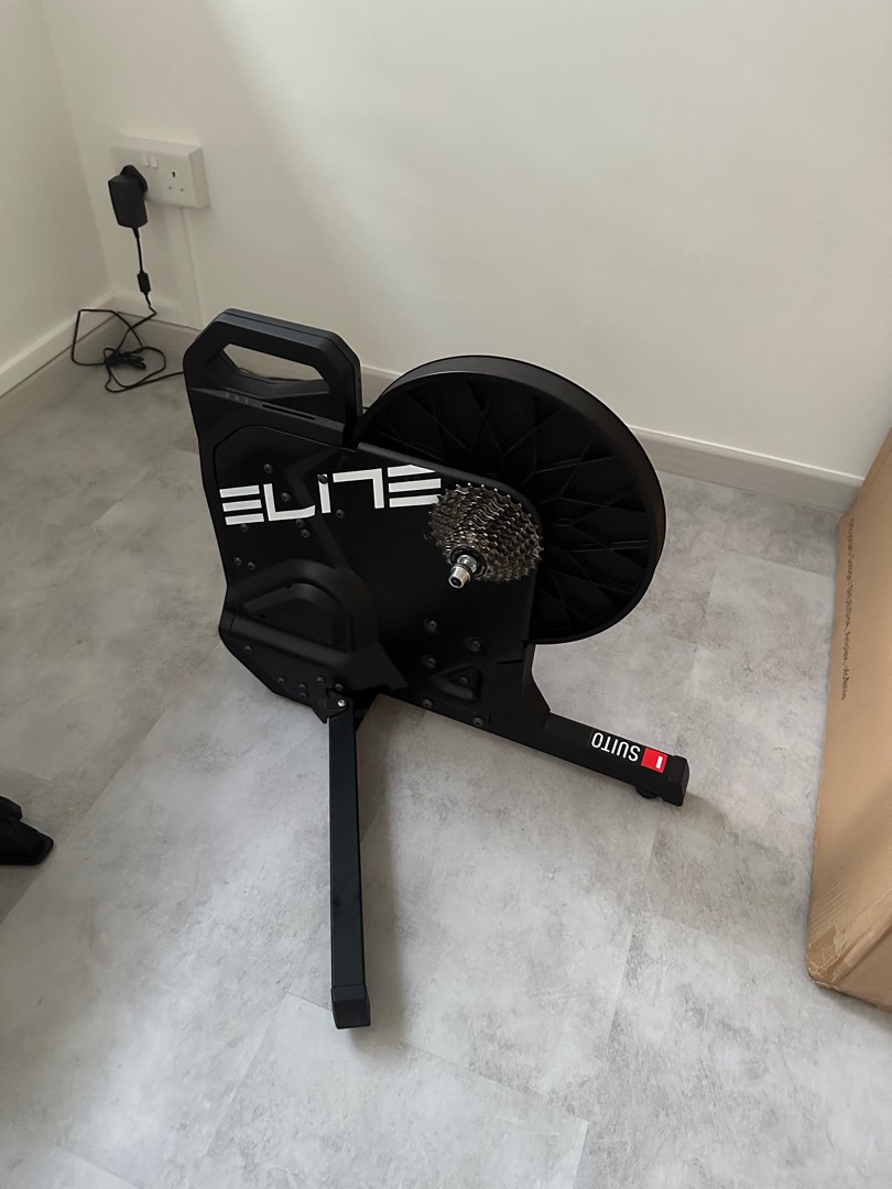 Elite Suito Indoor Turbo Trainer, Sports Equipment, Bicycles & Parts