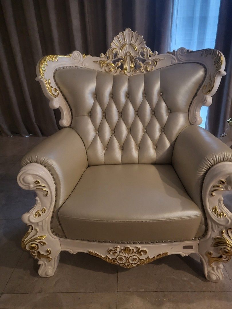 European Vintage French Luxury Classic Sofas, Announcements on Carousell