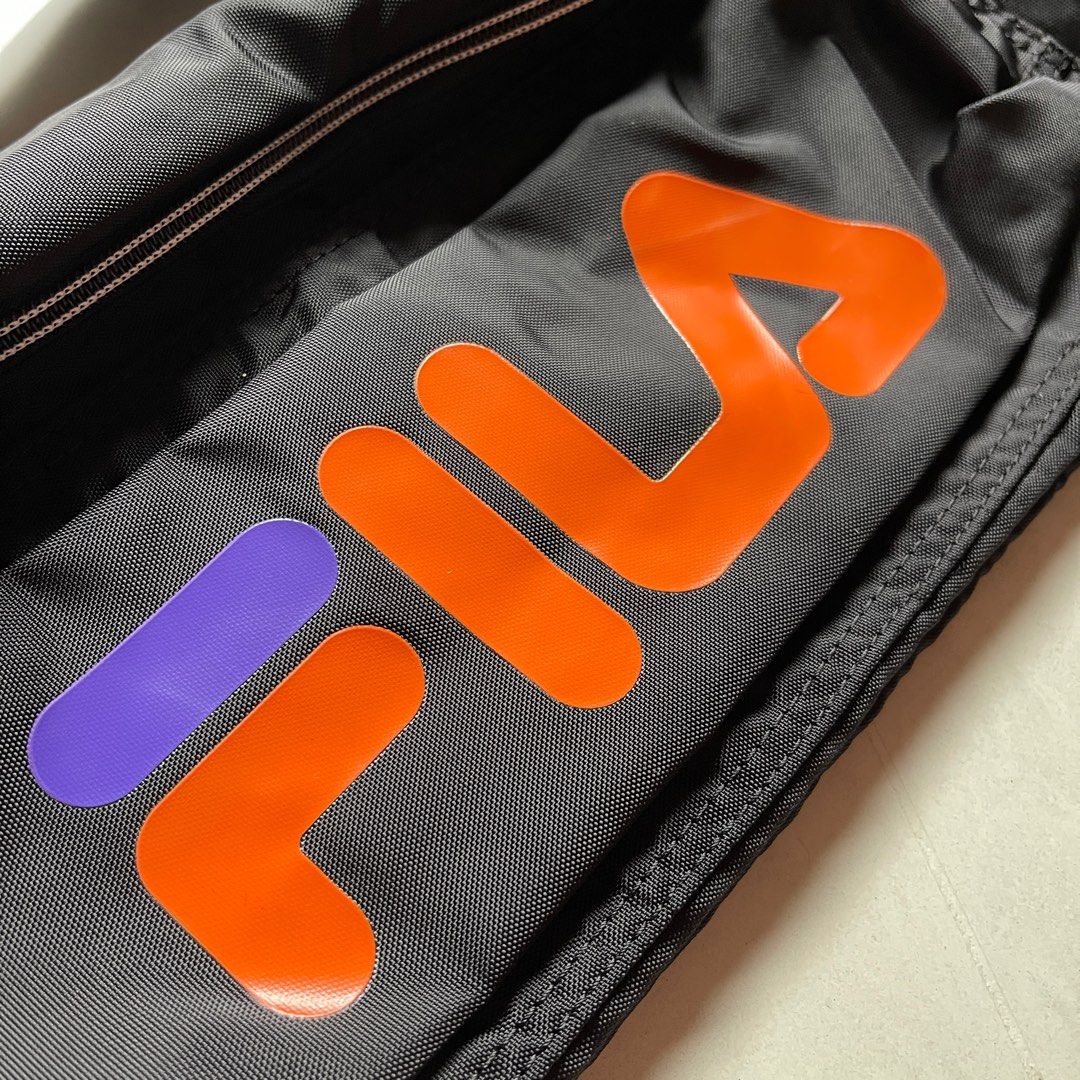 Fila pouch bag korea hotsell