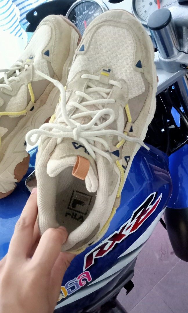 Fila shoes that look like yeezys shop