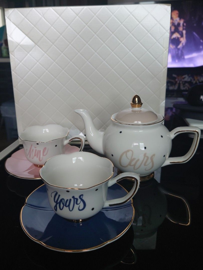 Franc Franc 茶具茶壺套裝Teapot and Teacups sets yours and mine and ours (good  for wedding gifts ideas, 結婚禮物）, 傢俬＆家居, 廚具和餐具, 茶具配件- Carousell