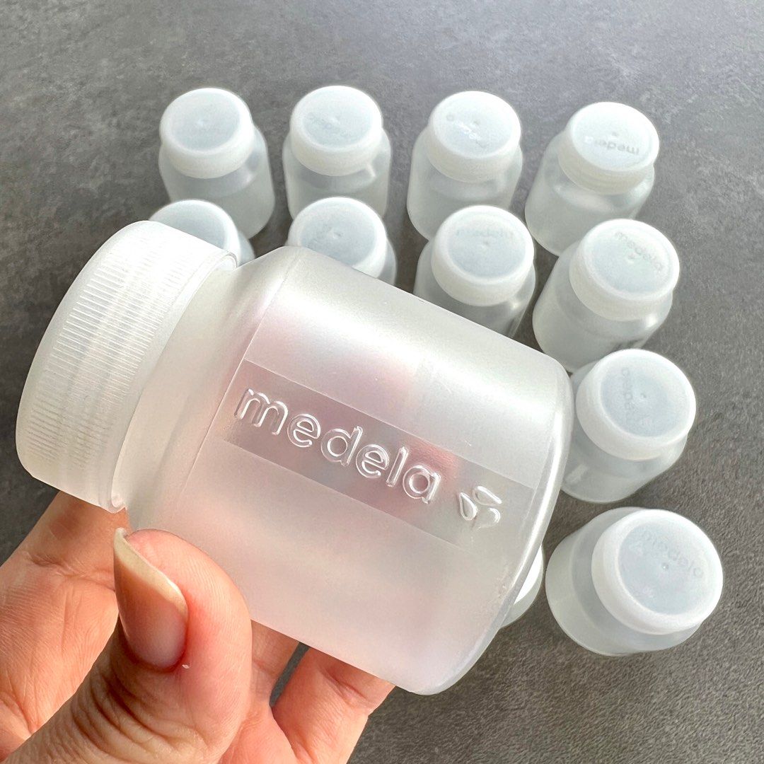 Free courier Medela ready to use disposable 80ml bottles