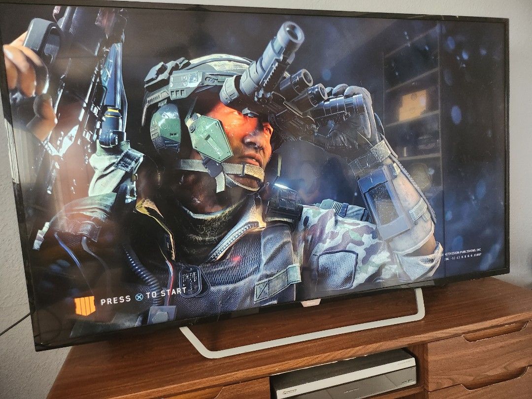 4k tv ps4 slim sale