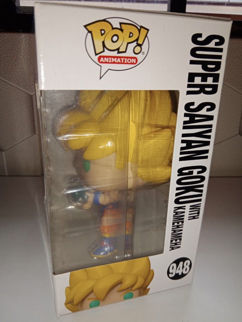 Funko Pop Super Saiyan Goku Kamehameha #948 - Special Edition