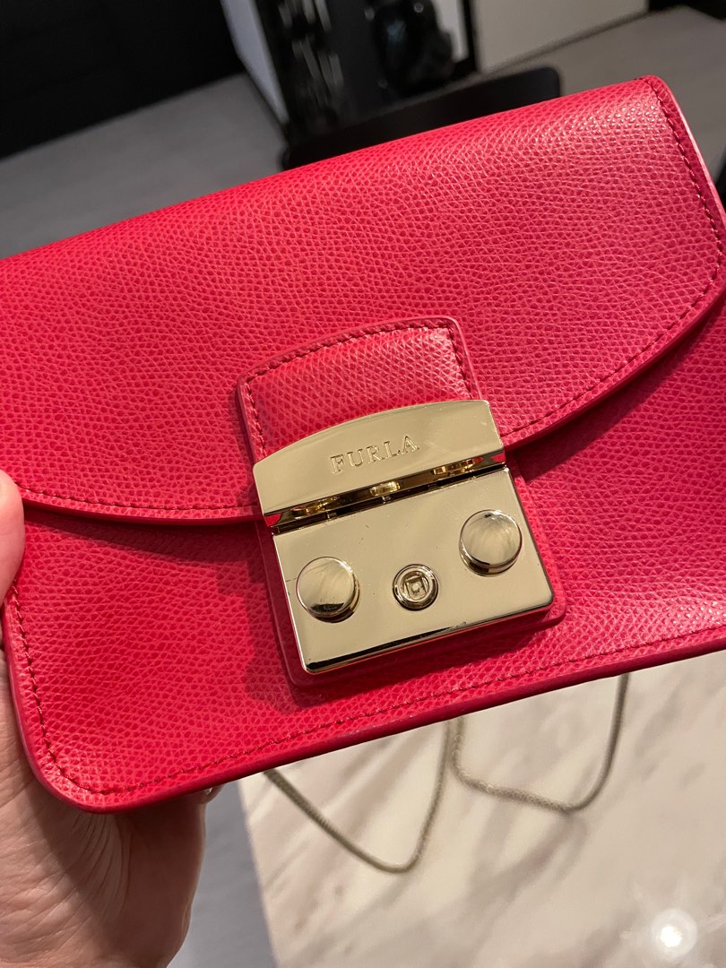 Furla metropolis clearance mini size