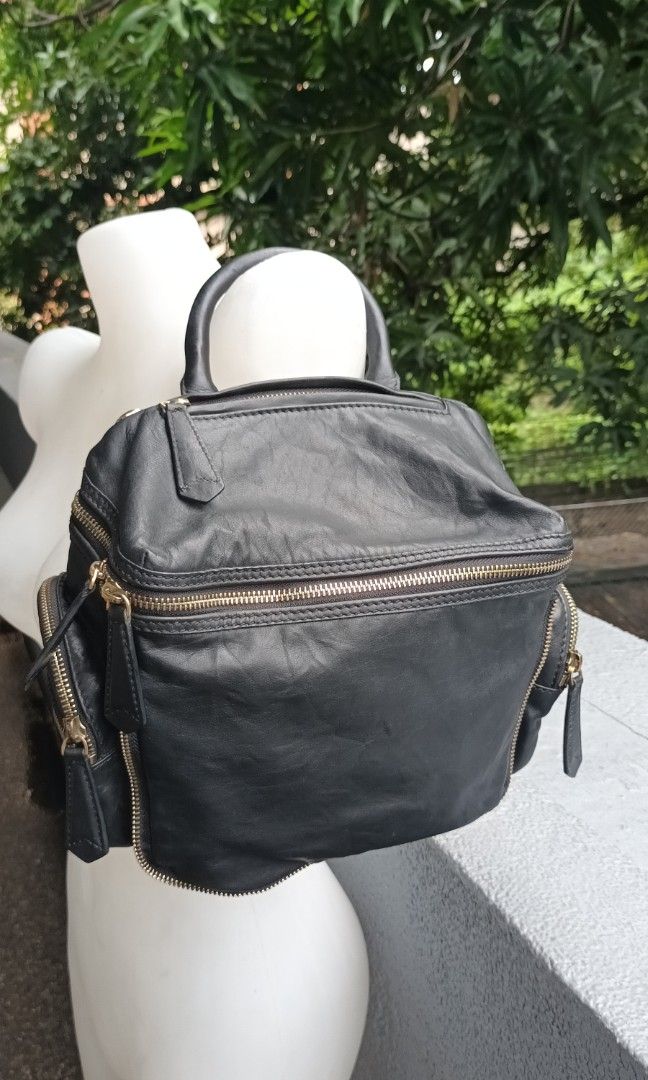 Givenchy Gillivo leather Bag on Carousell