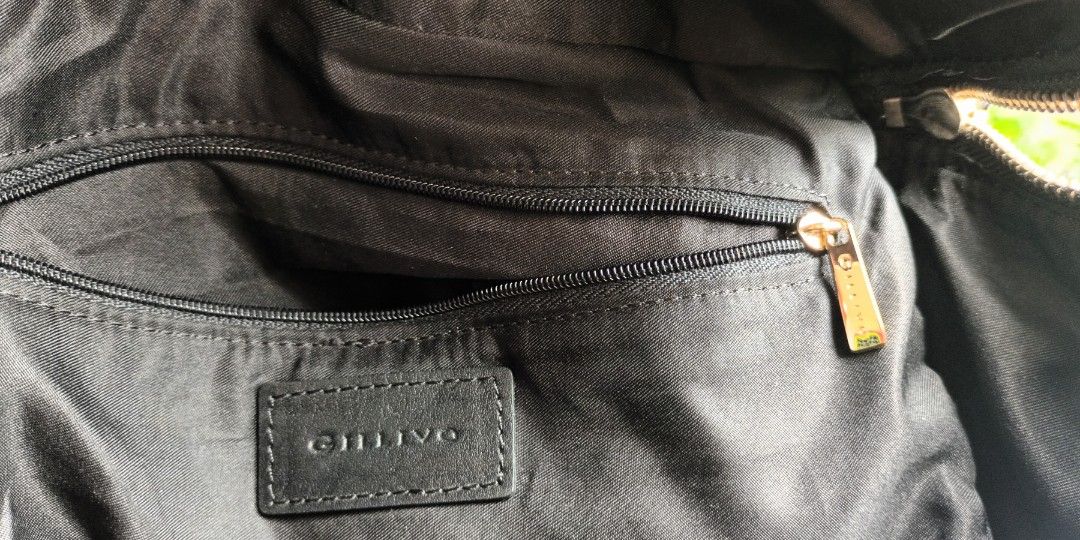 Givenchy Gillivo leather Bag on Carousell