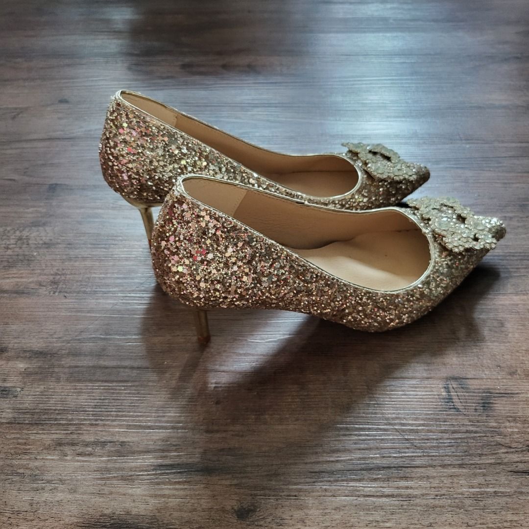 Gold size outlet 2 heels