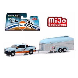 Greenlight 1/64 Scale 2017 Chevrolet Silverado Pickup Truck & Aerovault Trailer Gulf Oil Hitch & Tow