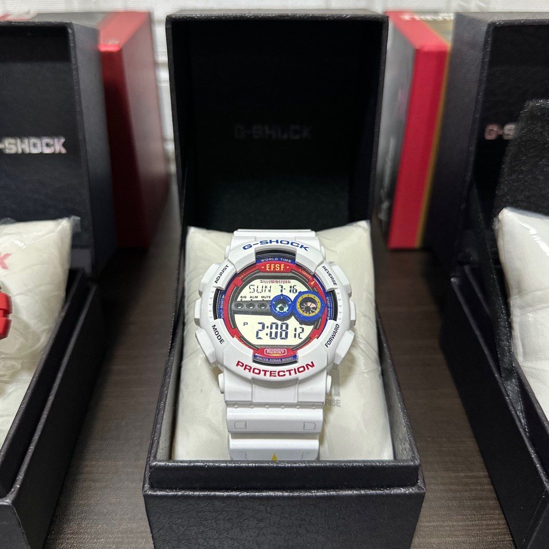 G Shock GUNDAM Char Aznable Zaku II Limited Edition NOS Complete