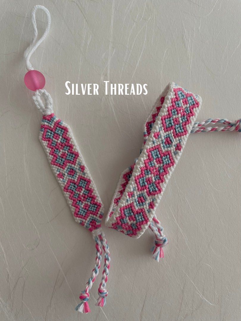 Trans online friendship bracelet