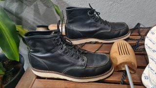 (Category: ) located in . Submitted by nike7111 (Listing ID 1243470933, Image 1). Description: .