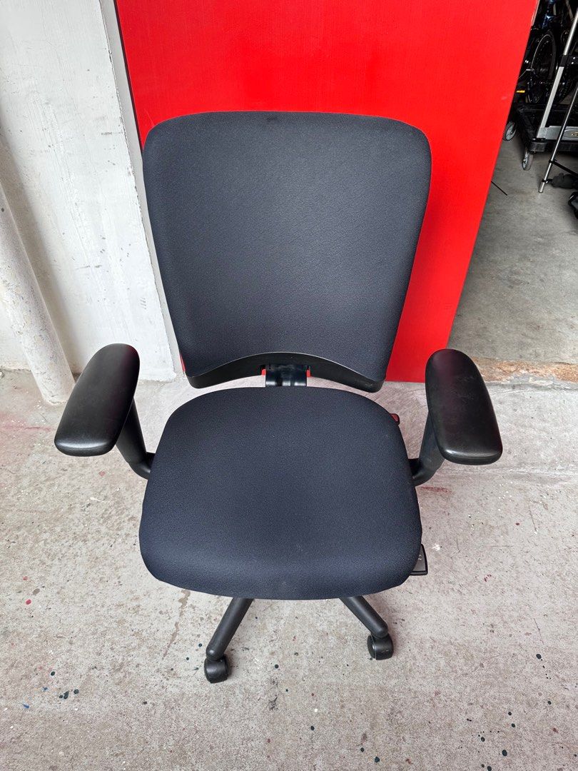 Haworth office chair, Furniture & Home Living, Furniture, Chairs on