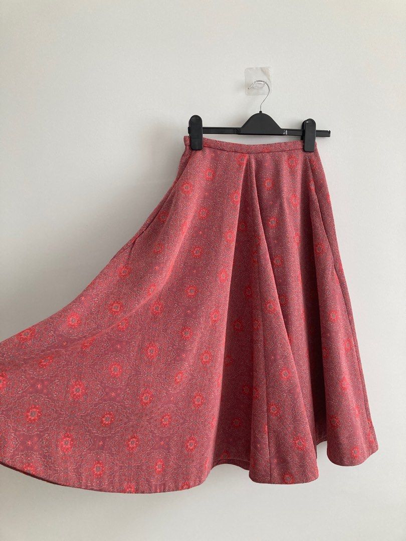 H&m red floral skirt top