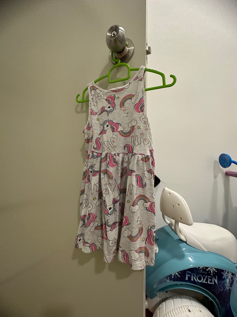 H&m unicorn dress shop