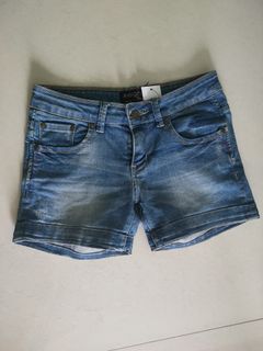(Kategori: ) berada di . Dikirim oleh ingridfebianty (ID iklan 1243306832, Gambar 1). Deskripsi: .