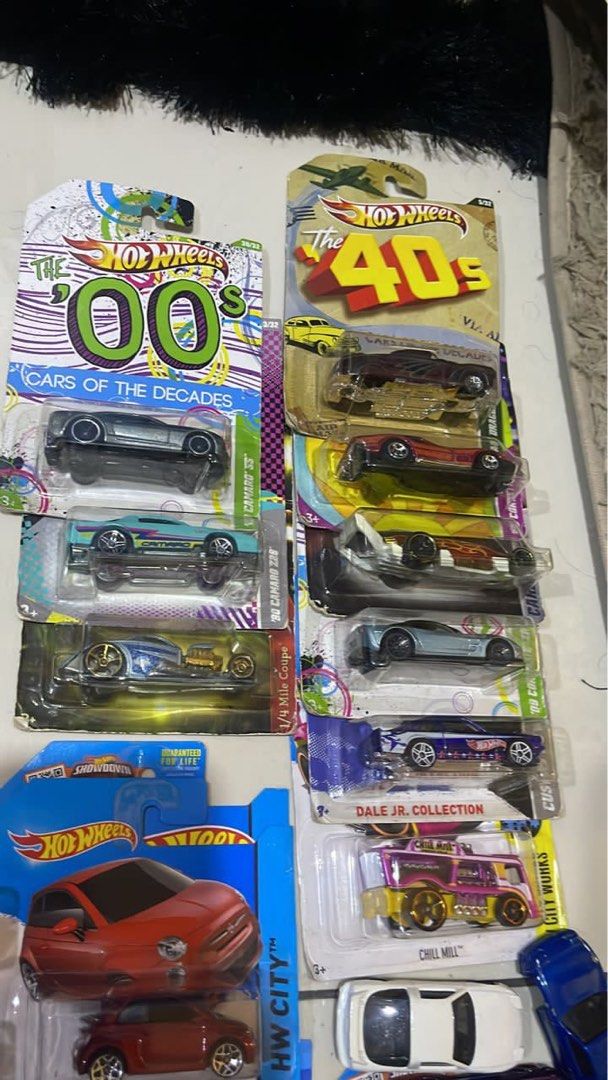 Hotwheels (Category: Toys & Games) located in Kuala Lumpur. Submitted by izzfarhan (Listing ID 1243390213, Image 3). Description: JUALAN KEMAS RUMAH Assalamualaikum, disini ada satu lot hotwheels ingin dianagakan. Details lot seperti dalam gambar. Jualan lump sump ambil semua RM750. Boleh ws sekiranya berminat 0173862939.