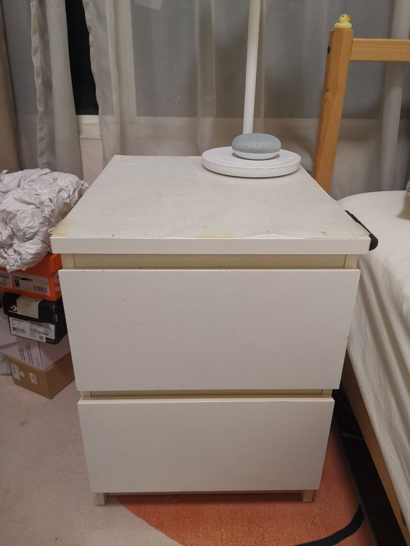 Malm 3 drawer outlet bedside table white
