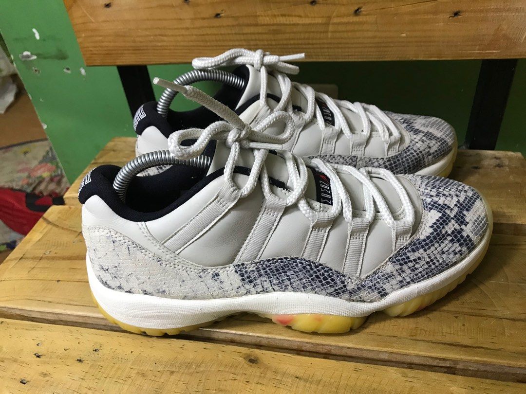 J11 light bone online