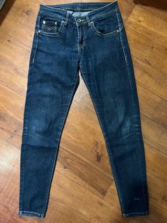 (Category: ) located in . Submitted by geladrisa (Listing ID 1243297654, Image 1). Description: .