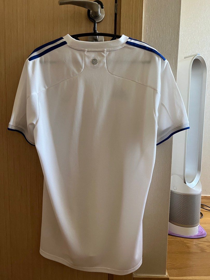 Authentic Leeds United 21/22 Home Jersey, Men's Fashion, Activewear on Carousell