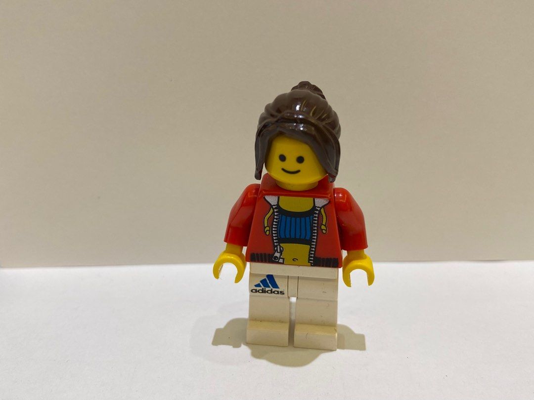 LEGO Bar Top girl adidas minifigure 人仔, 興趣及遊戲, 玩具& 遊戲類