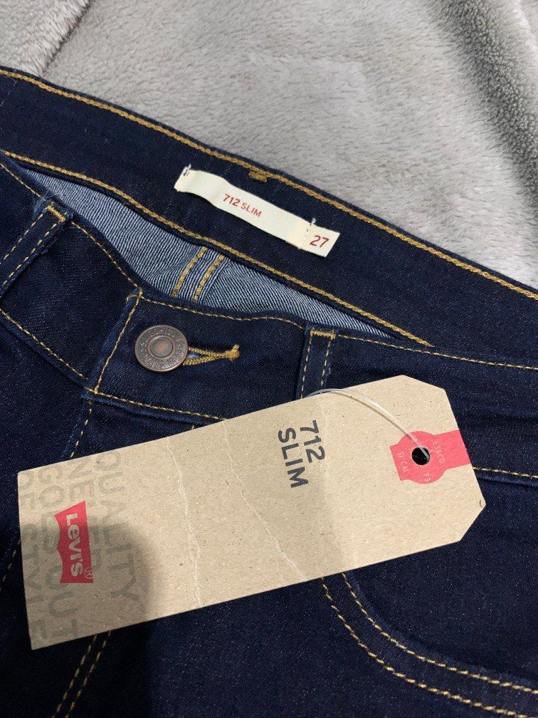 Jean 712 sales