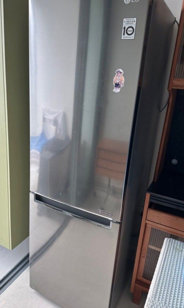 LG fridge freezer gbb3449pz 341L, TV & Home Appliances, Kitchen Appliances, Refrigerators
