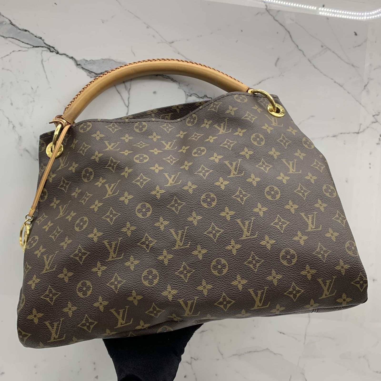 LOUIS VUITTON Palermo GM, Luxury, Bags & Wallets on Carousell