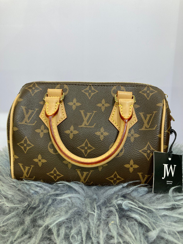 LNIB LV Louis Vuitton Speedy Bandouliere 25 Monogram Canvas GHW