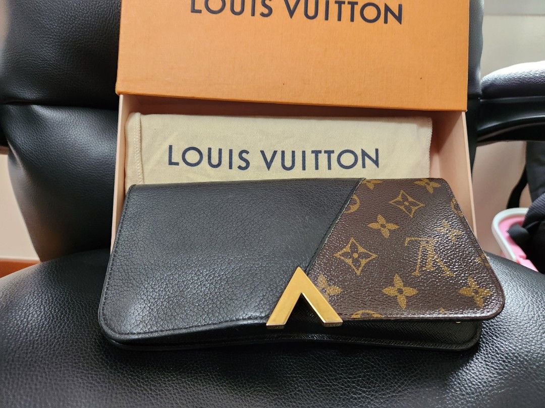 LV OFFICIER, Women's Fashion, Bags & Wallets, Purses & Pouches on Carousell